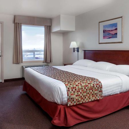 Hotel Super 8 By Wyndham Caraquet Zewnętrze zdjęcie
