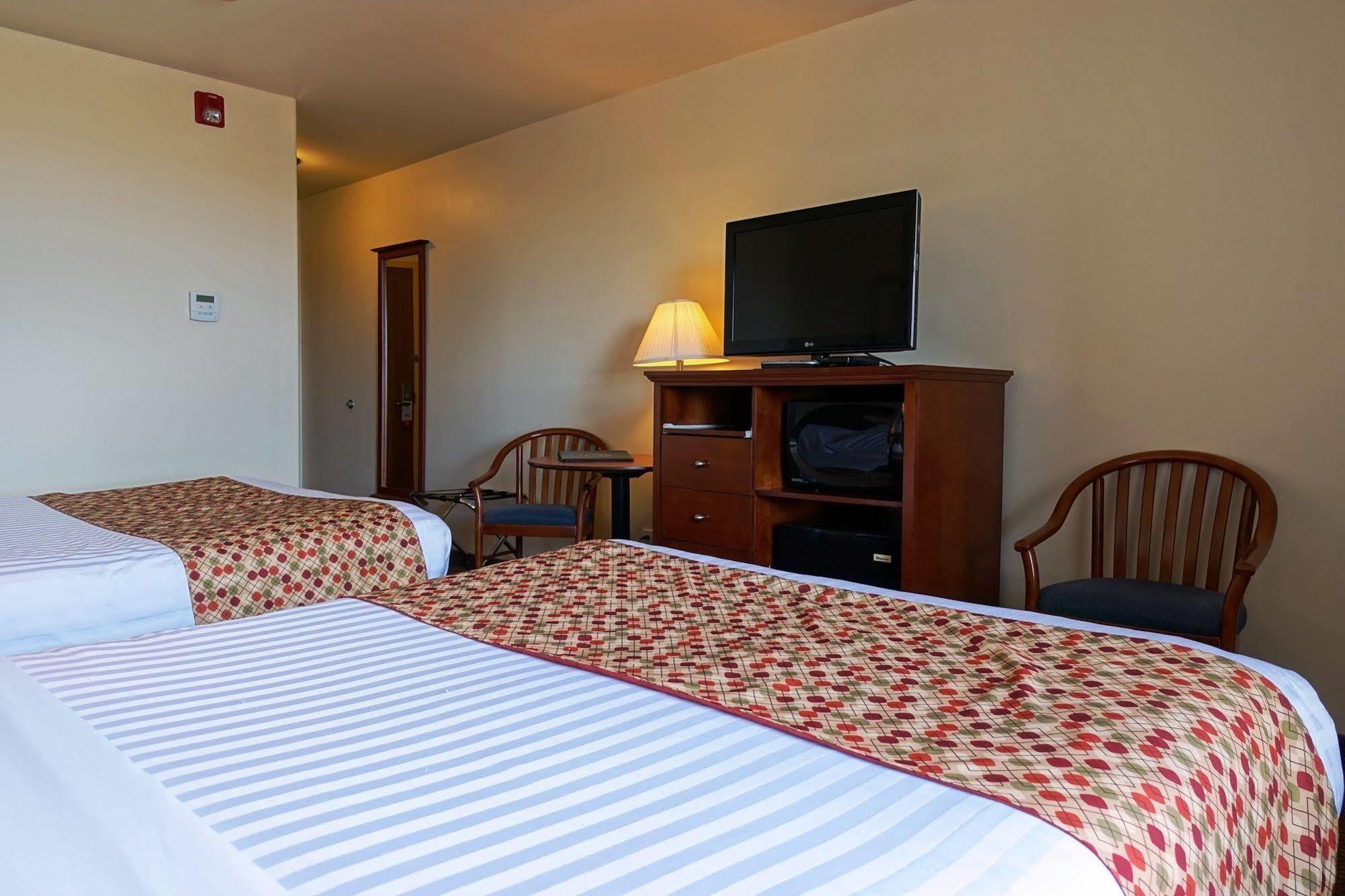 Hotel Super 8 By Wyndham Caraquet Zewnętrze zdjęcie