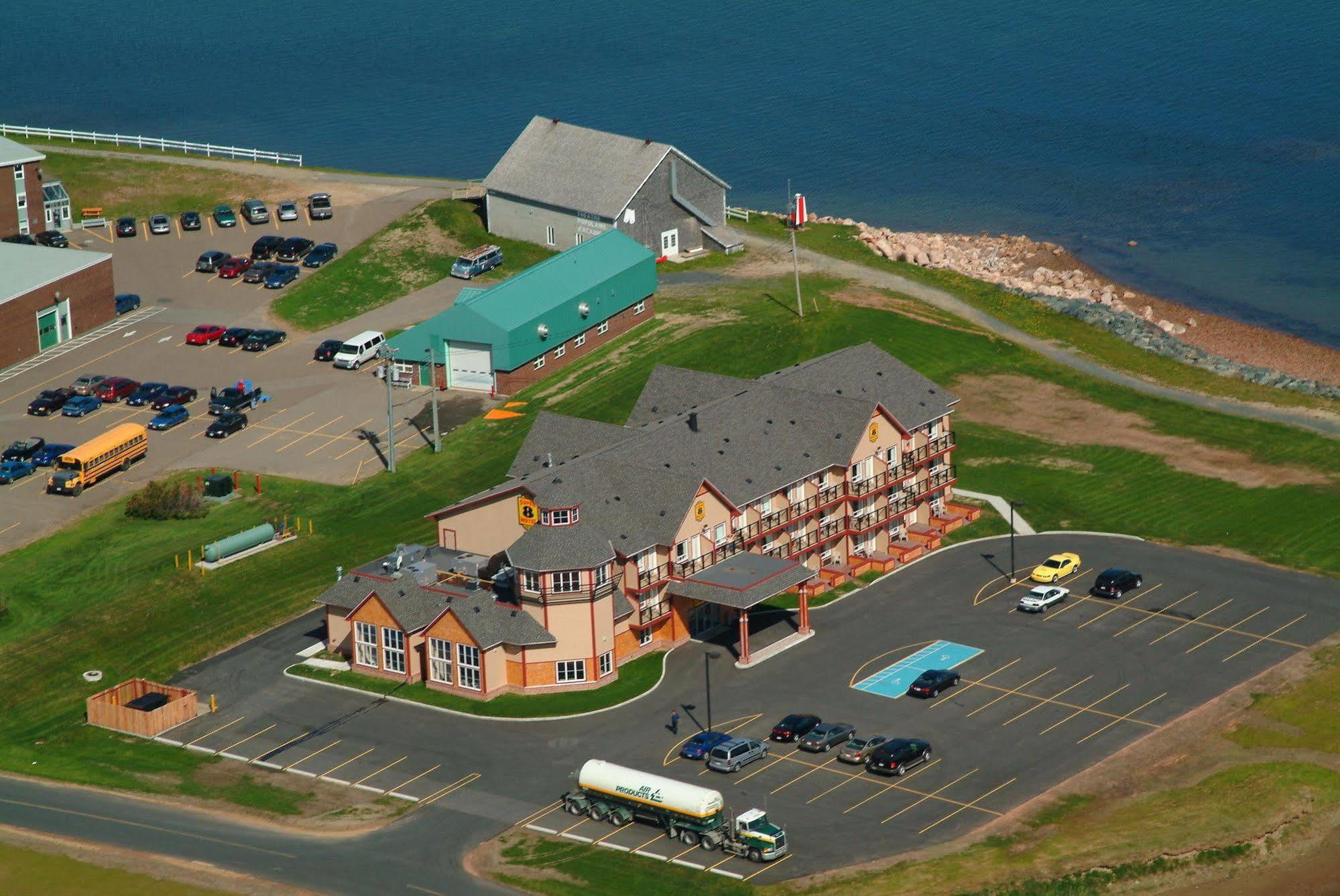 Hotel Super 8 By Wyndham Caraquet Zewnętrze zdjęcie