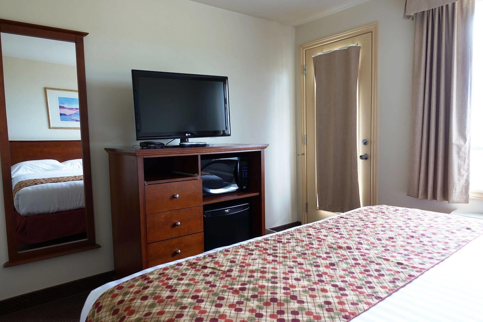 Hotel Super 8 By Wyndham Caraquet Zewnętrze zdjęcie